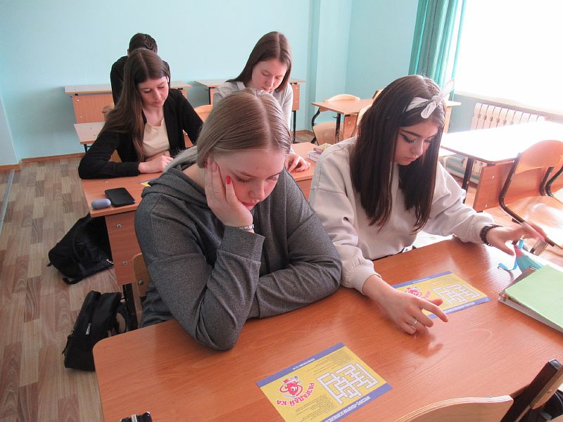 Беседа по пожарной безопасности в Новоназимовской средней школе с учащимися 10 класса.